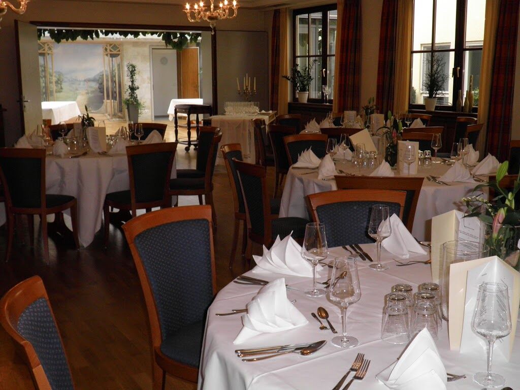 Hotel Gasthof Krone Niederstetten Экстерьер фото
